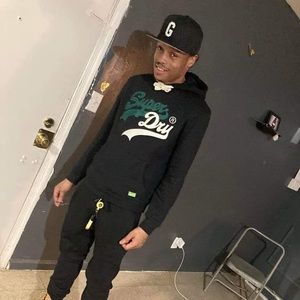 Meet your Posher, Tone